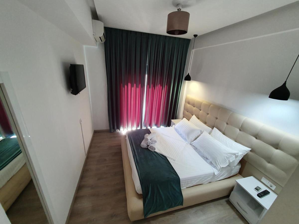 Hotel Aloha Sarandë Exterior foto